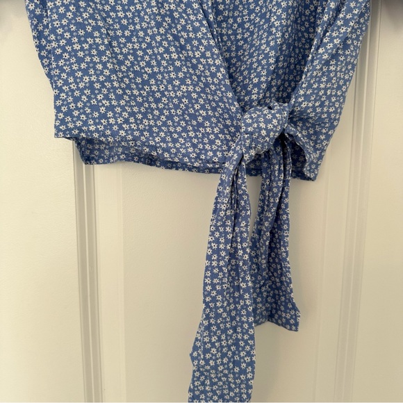 GAP Short Sleeve Wrap-Front Tie Blouse - Picture 6 of 9